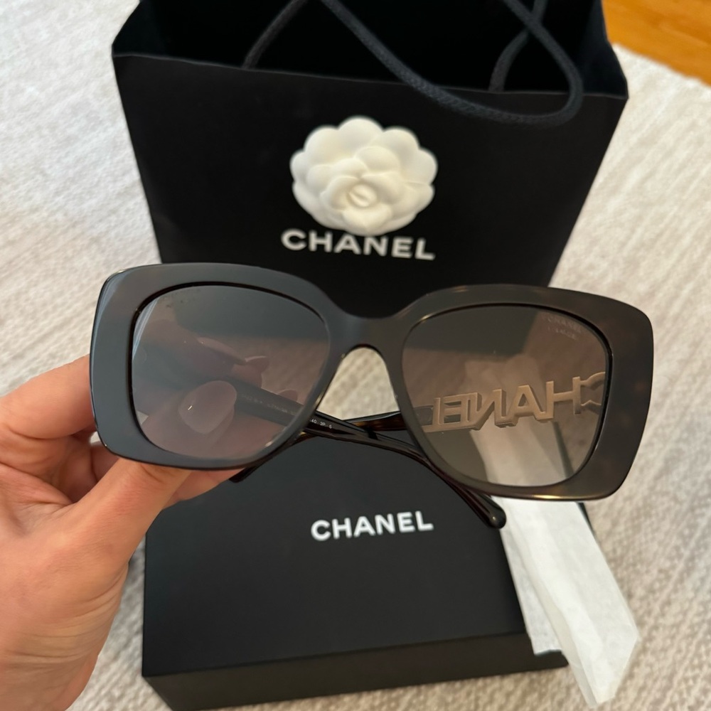 NEW! Chanel 2025 Tortoise Sunglasses